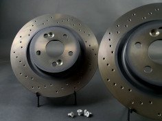 Disques de Frein Avants Percés RS Performance Clio 3 RS / Megane 2 RS - RSP_X85_1322