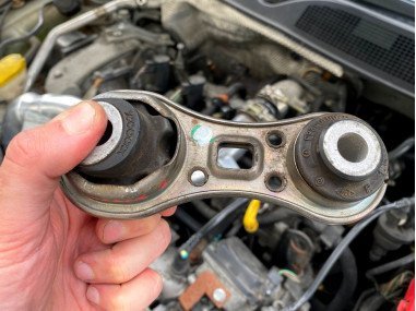 Biellette Anti-Couple Supérieure Powerflex Megane 2 RS - PFF60-8020 - PFF60-8020P