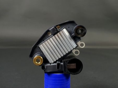 Régulateur Alternateur Clio 2 RS