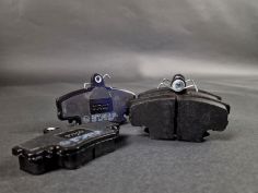 plaquettes-frein-avant-gt-turbo-clio-16s-r11-turbo-trw-delphi-oem