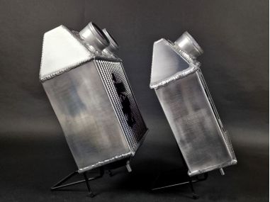 Comparaison épaisseur échangeur aluminium origine 88mm et gros volume 118mm Renault 5 GT Turbo