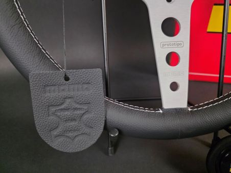 Volant Momo Prototipo