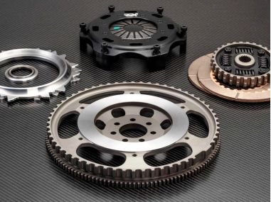 Volant Moteur Forgé et Embrayage Renforcé Bi-Disque Megane 3 RS