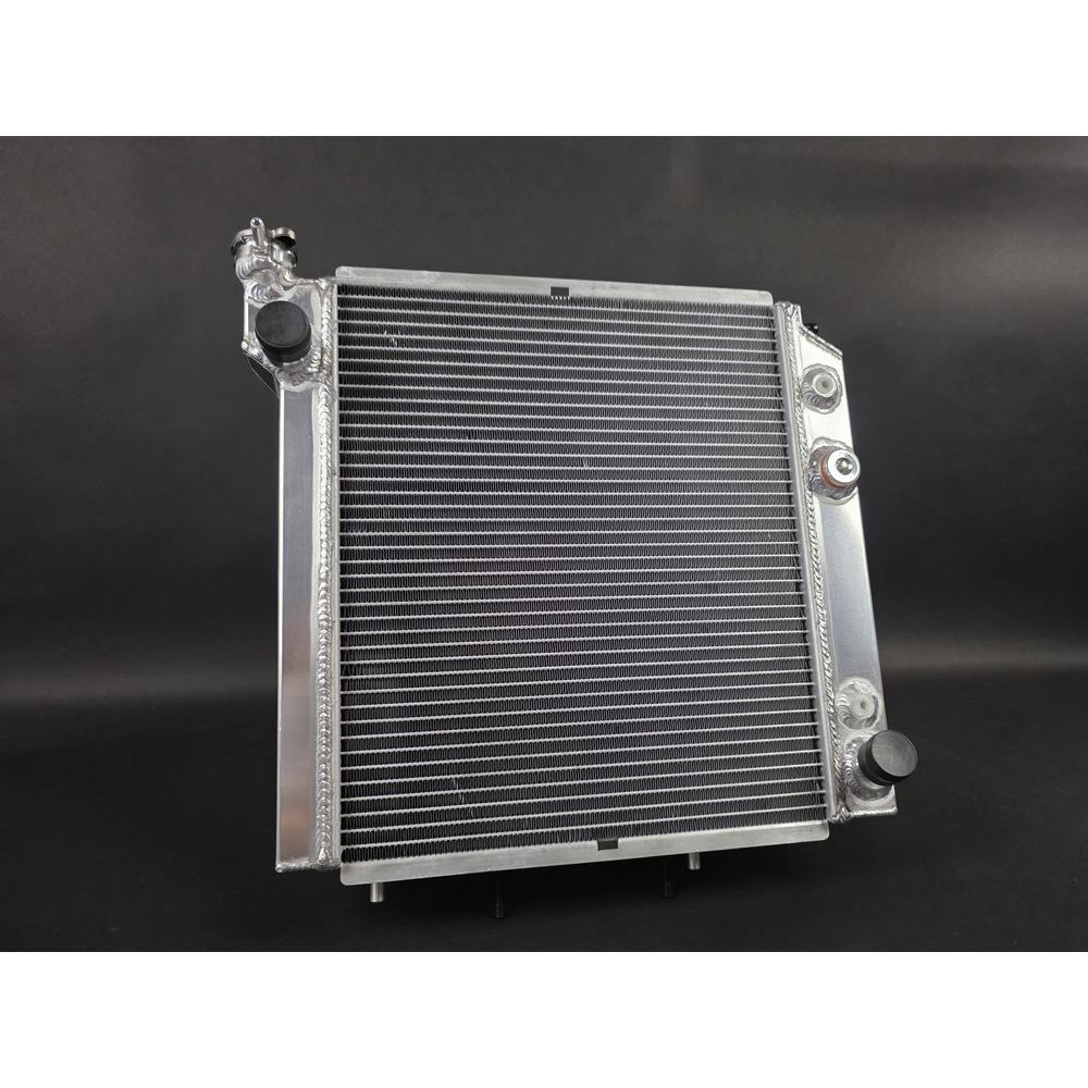 Radiateur eau tout aluminium gros volume 50mm avec soudures TIG et fixations Renault 11 Turbo JAS Engineering