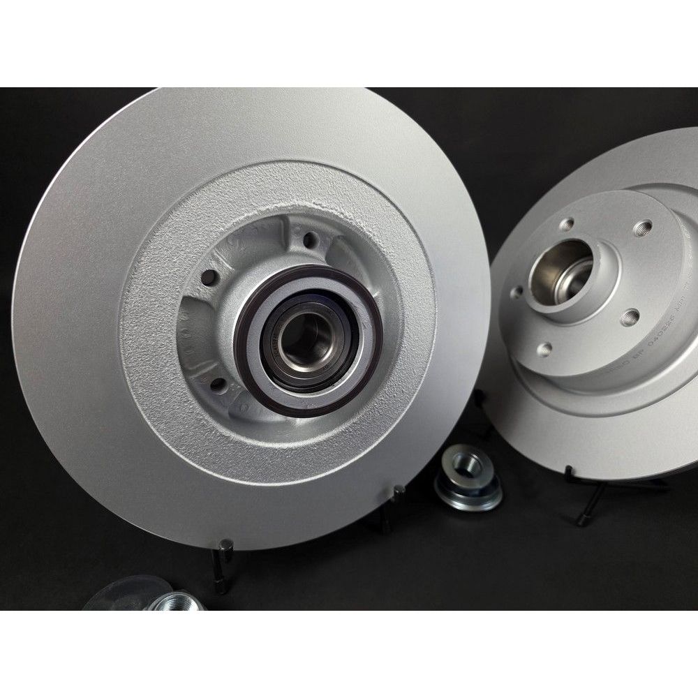 Disques de frein arrière complets - Gros plan sur les roulements et bagues ABS Renault Megane 4 GT Sélection JAS